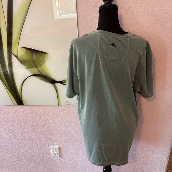 Tommy Bahama shirt size large - Picture 3 of 5